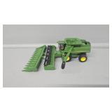 ERTL John Deere 9760STS Combine with Cornhead