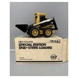 ERTL 1:16 New Holland  Skid-Steer Loader