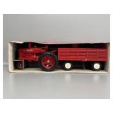 Case IH 1:16 Farmall Tractor, Wagon, Plow Set