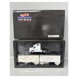 1:64 FedEx Volvo National LTL Semi w/Trailers