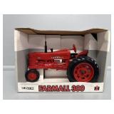 ERTL Farmall 300