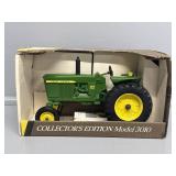 ERTL 1:16 John Deere 3010, Collector Edition
