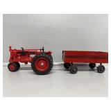 1:16 Farmall F-20 & Wagon