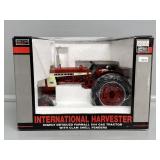Spec Cast 1:16 Farmall 504 Gas