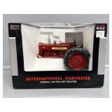 SpecCast 1:16 International Harvester Farmall450