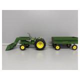 1:16 John Deere 2040  w/ loader & trailer