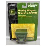 ERTL 1:64 Gravity Wagon