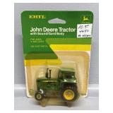 ERTL 1:64 John Deere 4450 w/Duals