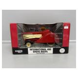 ERTL 1:16 International 460 Grove Diesel