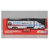 1:64 Die Cast Cab Racing Team Transporter