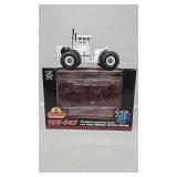1:64 Big Bud 16V-747 760HP, Toy Farmer Edition