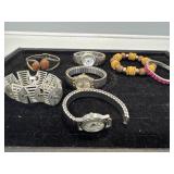 Ladies watches, Bracelets