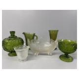 Fenton Green Daisy & Button Scalloped Rim