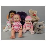 Stuffed Animals, Dolls & Scarecrow