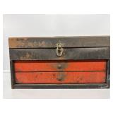 Metal Tool Box With 2 Drawers With Contents