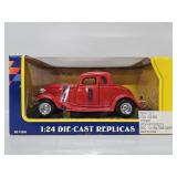 Motor Max 1:24 1934 Ford Coupe Die-cast