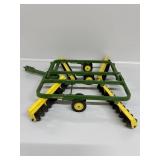ERTL 1:16 John Deere Center Fold Disk Farm Toy