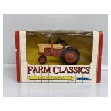 ERTL Case 800 Tractor Die-cast