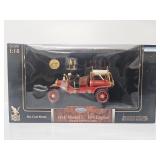 Road Signature 1:18 1914 Model T Fire Engine