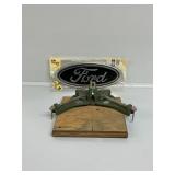 Ford Oval Emblem & Craftsman Corner Miter Clamp