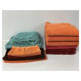 Bathroom-blue/green loop rugs (2), towels (6),