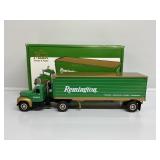 1:34 Remington 1960 Model B-61 Mack Semi & Trailer