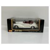 1:18 Maisto Mercedes Benz 300S