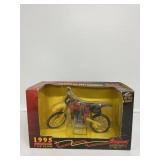 Snap-on Racing 1:9 Die-cast Superbike