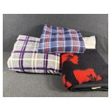 Throw Blankets (3)