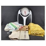 Health O Meter Scale, Assorted Towels