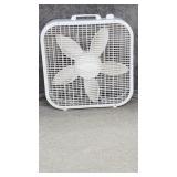 Lasko 3 Speed Box Fan (Powers On)