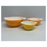 Pyrex Mixing Bowls(3)