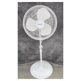 Hurricane 3 Speed Oscillating Fan (Powers On)