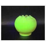 Fenton Burmese Crimped Glass Rose Bowl