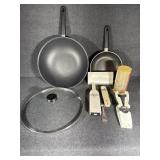 Pampered Chef Stir Fry pan with lid