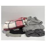 Lightweight Throw Blankets (4) Soft Blankets (2)