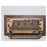 Welcome Sign with Crow, Primitive Style Star Rack