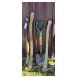 Small Spade Shovel, Axes(3)