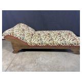 Victorian Fainting Couch Featuring a Floral