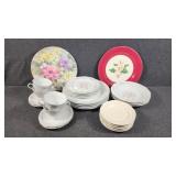 Porcelain Dinnerware Floral Pattern W/Gold Rim