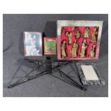 Nativity Set, Silver Tone Frame, Christmas Cards