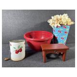 Flour Sifter,Metal Bucket,Plastic Bowls,Wooden