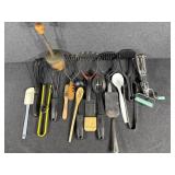 Vintage Food Chopper, Hand Mashers (4), Vintage