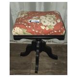 Piano Seat