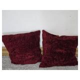 Red Accent  Pillows(4)
