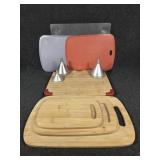Wooden Cutting Boards(4), Plastic Cutting