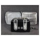 Black and Decker 4 Slice Toaster, Broiler Pans