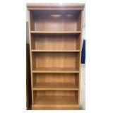Wooden Bookshelf with 5 Shelves