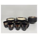 Pfaltzgraff Bowls (8) Dinner Plates (8) Mugs (8)