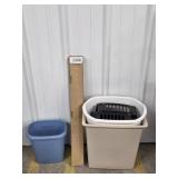 Plastic Trash Cans(3), Small Blind